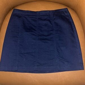 Navy mini skirt with small slit - size medium